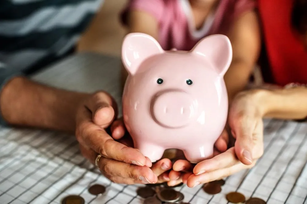 Primeiros passos para sair da poupança e fazer o dinheiro trabalhar a favor dos seus objetivos financeiros