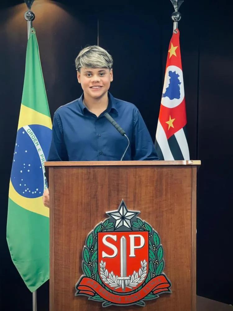 Victhor Reches recebe homenagem de Destaque Empreendedor 2026 na ALESP.